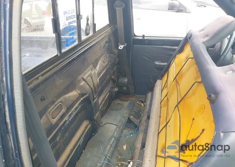 1994 Toyota Pickup 1/2 Ton Short Whlbase Stb from USA, damaged, VIN 4TARN81A9RZ169453